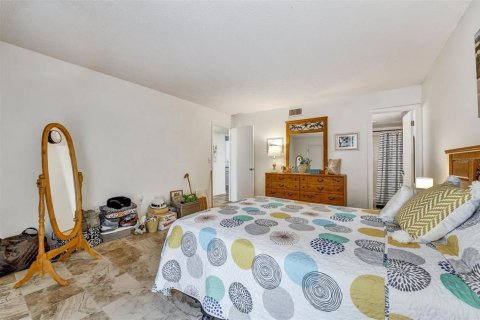 Купить кондоминиум в Тарпон-Спрингс, Флорида 5 комнат, 94.3м2, № 2151001 - фото 26