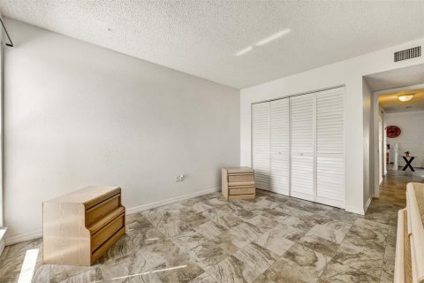 Купить кондоминиум в Тарпон-Спрингс, Флорида 5 комнат, 94.3м2, № 2151001 - фото 20