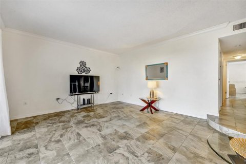 Купить кондоминиум в Тарпон-Спрингс, Флорида 5 комнат, 94.3м2, № 2151001 - фото 14