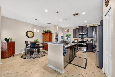 Villa ou maison à vendre à Winter Garden, Floride: 5 chambres, 221.01 m2 № 2390870 - photo 8