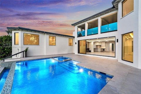 Купить виллу или дом в Юпитер-Инлет-Колони, Флорида 7 комнат, 611.95м2, № 1858589 - фото 6