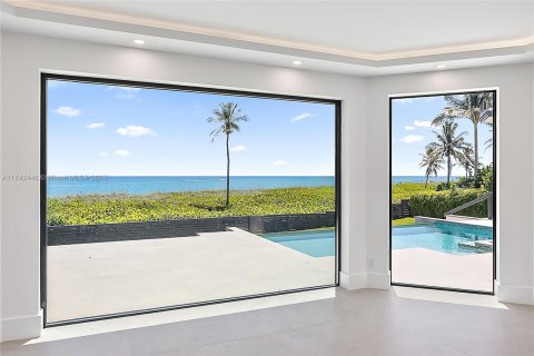Купить виллу или дом в Юпитер-Инлет-Колони, Флорида 7 комнат, 611.95м2, № 1858589 - фото 14