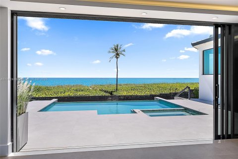 Купить виллу или дом в Юпитер-Инлет-Колони, Флорида 7 комнат, 611.95м2, № 1858589 - фото 10