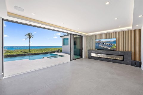 Купить виллу или дом в Юпитер-Инлет-Колони, Флорида 7 комнат, 611.95м2, № 1858589 - фото 9