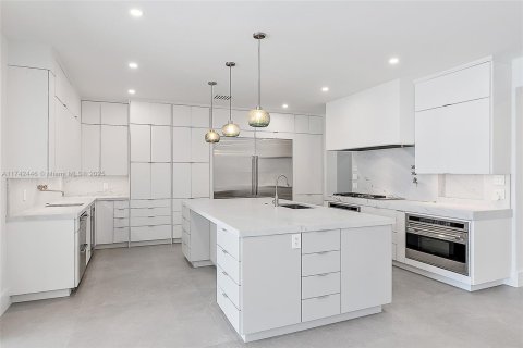 Купить виллу или дом в Юпитер-Инлет-Колони, Флорида 7 комнат, 611.95м2, № 1858589 - фото 17