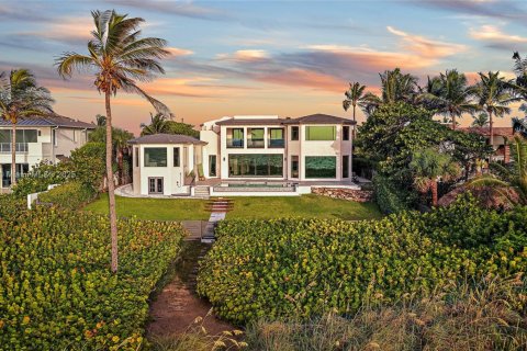 Купить виллу или дом в Юпитер-Инлет-Колони, Флорида 7 комнат, 611.95м2, № 1858589 - фото 4