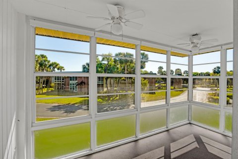 Condominio en venta en Vero Beach, Florida, 1 dormitorio, 69.68 m2 № 2245548 - foto 17