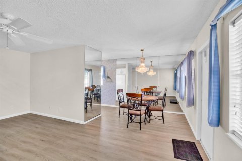 Condominio en venta en Vero Beach, Florida, 1 dormitorio, 69.68 m2 № 2245548 - foto 3