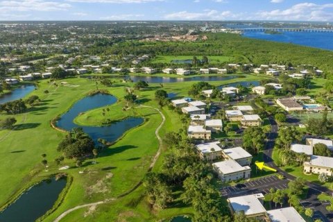 Condominio en venta en Vero Beach, Florida, 1 dormitorio, 69.68 m2 № 2245548 - foto 24