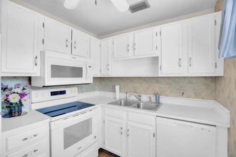 Condominio en venta en Vero Beach, Florida, 1 dormitorio, 69.68 m2 № 2245548 - foto 6
