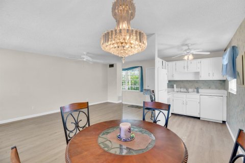 Condominio en venta en Vero Beach, Florida, 1 dormitorio, 69.68 m2 № 2245548 - foto 5