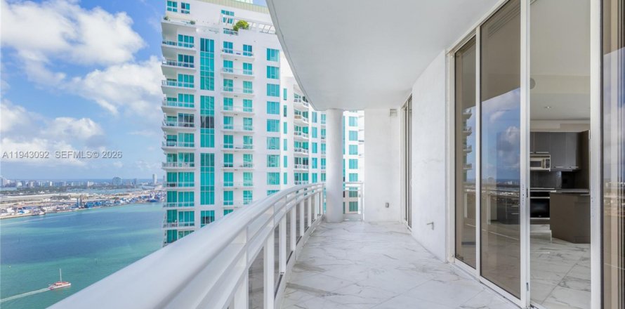 Condominio en Miami, Florida, 2 dormitorios  № 2000224