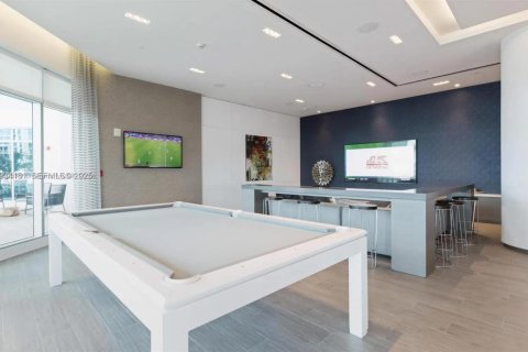 Снять в аренду кондоминиум в Норт-Майами-Бич, Флорида 3 спальни, 221.66м2, № 1992481 - фото 18