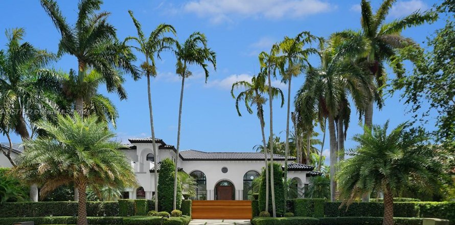 House in Coral Gables, Florida 6 bedrooms, 506.6 sq.m. № 1764228