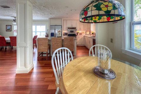 House in Tavernier, Florida 5 bedrooms, 255.85 sq.m. № 1686275 - photo 21