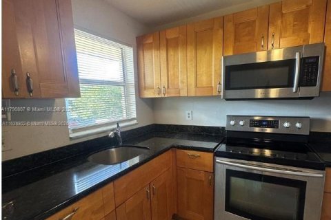 Condominio en venta en Sunrise, Florida, 2 dormitorios, 78.97 m2 № 1713274 - foto 8