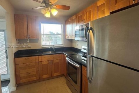 Condominio en venta en Sunrise, Florida, 2 dormitorios, 78.97 m2 № 1713274 - foto 4