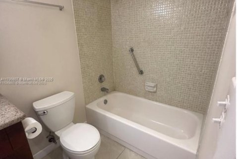 Condominio en venta en Sunrise, Florida, 2 dormitorios, 78.97 m2 № 1713274 - foto 11