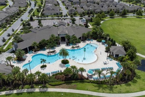 House in Winter Garden, Florida 3 bedrooms, 156.82 sq.m. № 1800618 - photo 27