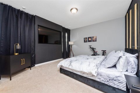 House in Winter Garden, Florida 3 bedrooms, 156.82 sq.m. № 1800618 - photo 13