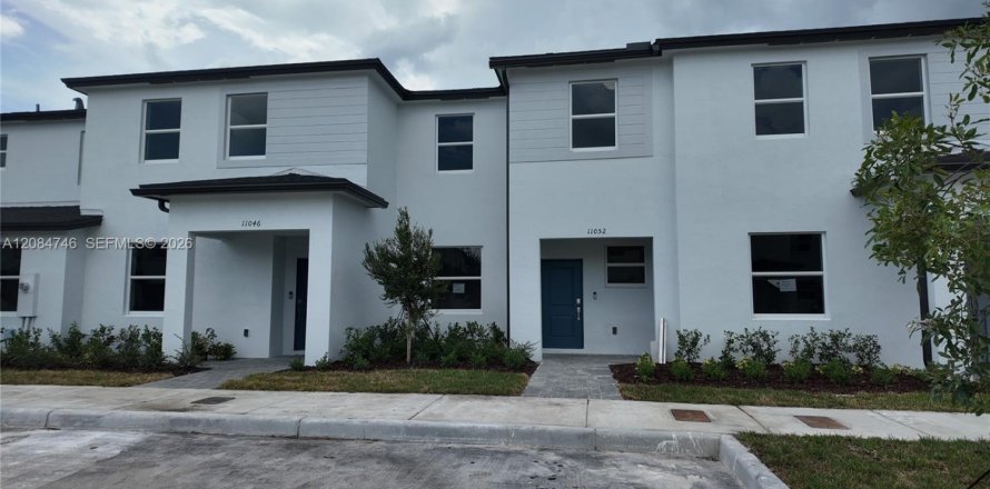 Townhouse in Miami, Florida 3 bedrooms № 2367909