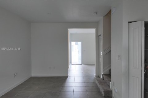 Townhouse in Miami, Florida 3 bedrooms № 2367909 - photo 6