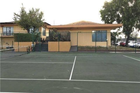 Copropriété à vendre à Hialeah, Floride: 2 chambres № 1828225 - photo 19