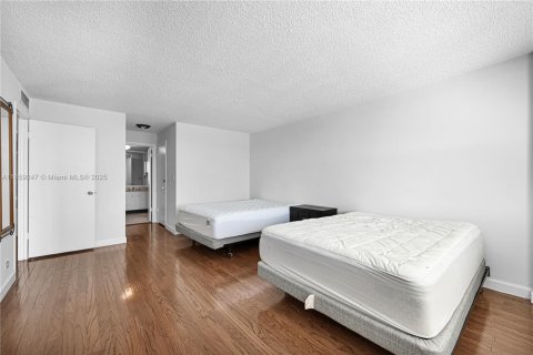 Condominio en alquiler en Bay Harbor Islands, Florida, 2 dormitorios, 120.77 m2 № 1887918 - foto 29