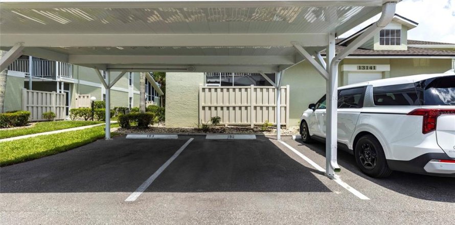 Townhouse in Fort Myers, Florida 2 bedrooms, 118.82 sq.m. № 1916623