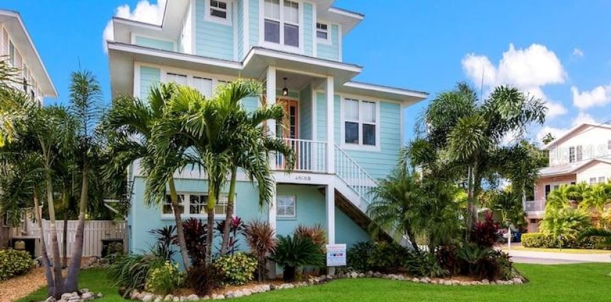 Casa en Holmes Beach, Florida 3 dormitorios, 190.26 m2 № 1656894
