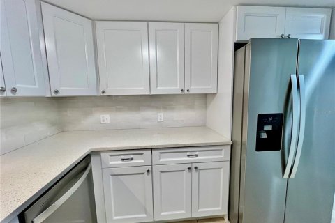 Купить кондоминиум в Клируотер, Флорида 4 комнаты, 76.64м2, № 1733382 - фото 13