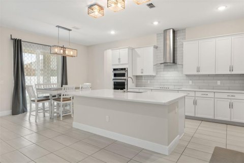 Villa ou maison à louer à Orlando, Floride: 6 chambres, 489.78 m2 № 2117891 - photo 15