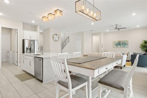 Villa ou maison à louer à Orlando, Floride: 6 chambres, 489.78 m2 № 2117891 - photo 17