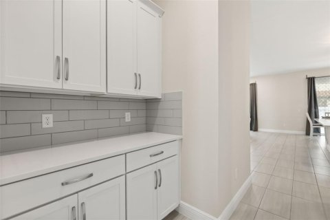 Villa ou maison à louer à Orlando, Floride: 6 chambres, 489.78 m2 № 2117891 - photo 12