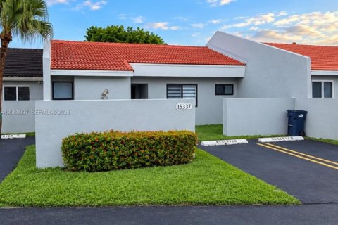 Casa en venta en Miami, Florida, 2 dormitorios, 105.17 m2 № 2365036 - foto 2