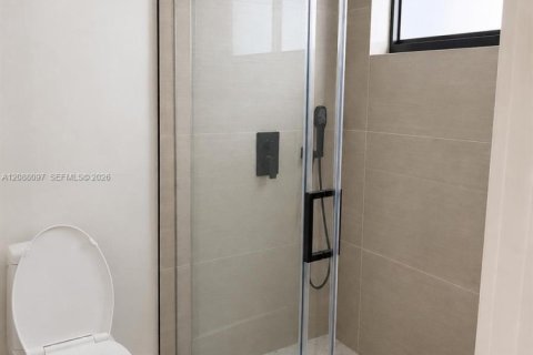 Casa en venta en Miami, Florida, 2 dormitorios, 105.17 m2 № 2365036 - foto 6