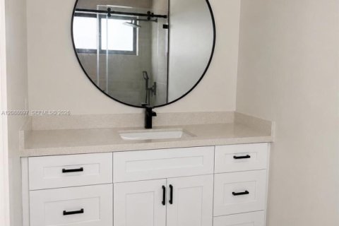 Casa en venta en Miami, Florida, 2 dormitorios, 105.17 m2 № 2365036 - foto 4