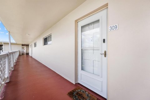 Condo à Lake Worth, Floride, 2 chambres № 2345738