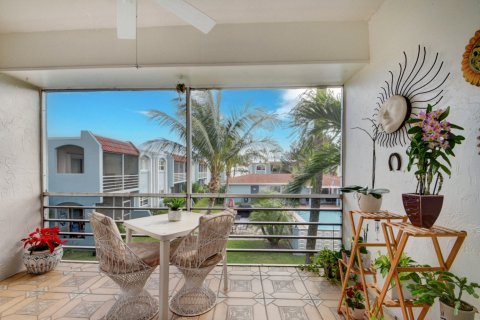 Condominio en venta en Lake Worth, Florida, 1 dormitorio, 79.99 m2 № 1018136 - foto 1