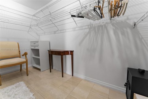 Copropriété à louer à Miami Beach, Floride: 3 chambres, 190.36 m2 № 2015164 - photo 15