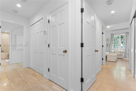 Copropriété à louer à Miami Beach, Floride: 3 chambres, 190.36 m2 № 2015164 - photo 18