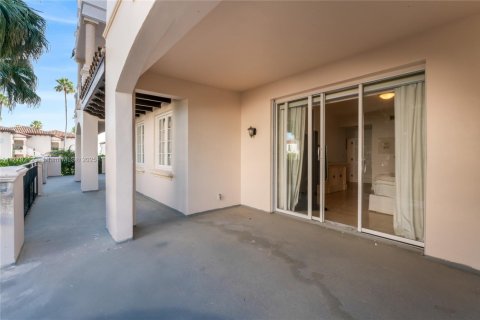 Copropriété à louer à Miami Beach, Floride: 3 chambres, 190.36 m2 № 2015164 - photo 9