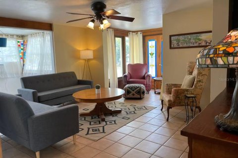 Hôtel, hôtellerie à vendre à Dunedin, Floride: 255.57 m2 № 2097112 - photo 4