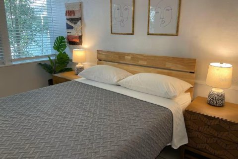 Hôtel, hôtellerie à vendre à Dunedin, Floride: 255.57 m2 № 2097112 - photo 15