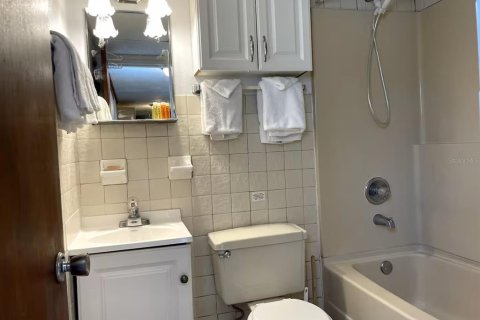 Hôtel, hôtellerie à vendre à Dunedin, Floride: 255.57 m2 № 2097112 - photo 11