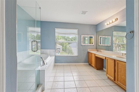 House in Land O' Lakes, Florida 4 bedrooms, 305.56 sq.m. № 1813827 - photo 19