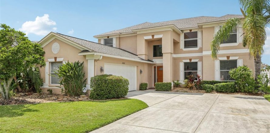 House in Land O' Lakes, Florida 4 bedrooms, 305.56 sq.m. № 1813827