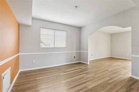 House in Land O' Lakes, Florida 4 bedrooms, 305.56 sq.m. № 1813827 - photo 14