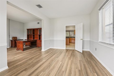 House in Land O' Lakes, Florida 4 bedrooms, 305.56 sq.m. № 1813827 - photo 7