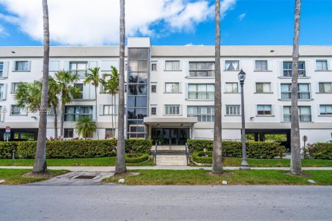 Copropriété à louer à Key Biscayne, Floride: 2 chambres, 96.25 m2 № 1977434 - photo 1